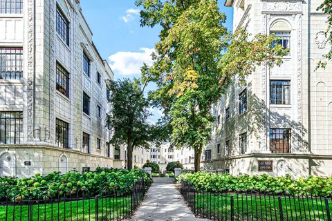 Photo of 7348 N RIDGE Boulevard #16B, Chicago, IL 60645 (MLS # 12488640)
