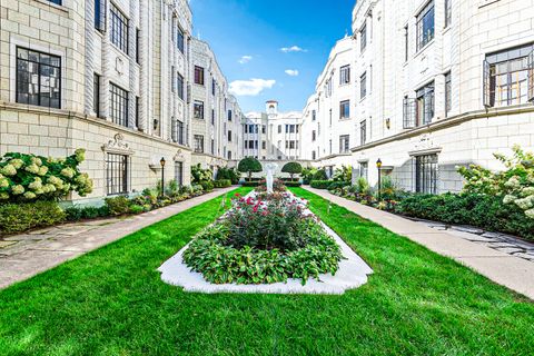 Tiny photo for 7348 N RIDGE Boulevard #16B, Chicago, IL 60645 (MLS # 12488640)