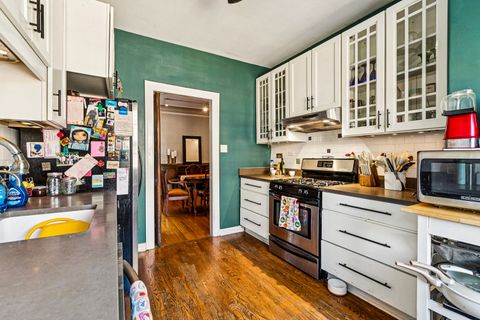 Tiny photo for 7348 N RIDGE Boulevard #16B, Chicago, IL 60645 (MLS # 12488640)
