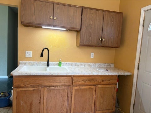Tiny photo for 10 7th Street, Peru, IL 61354 (MLS # 12750902)
