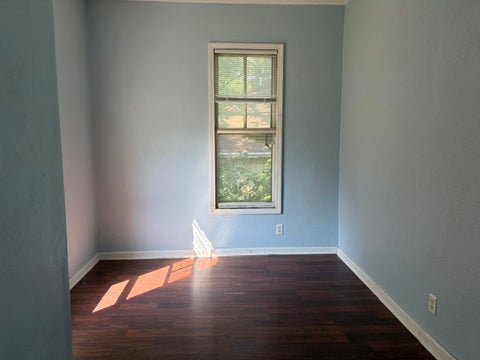 Tiny photo for 10 7th Street, Peru, IL 61354 (MLS # 12750902)