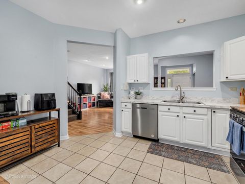 Tiny photo for 2355 Reflections Drive, Aurora, IL 60502 (MLS # 12471186)