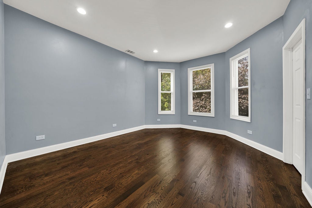 1231 S 51st Court