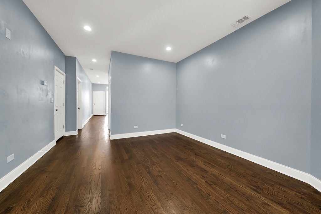 1231 S 51st Court