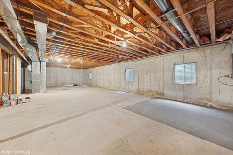 Tiny photo for 122 Santa Fe Lane, Willow Springs, IL 60480 (MLS # 12468403)