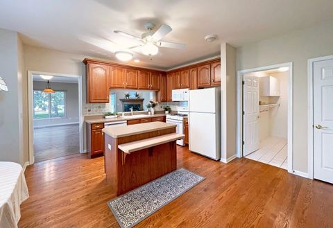 Tiny photo for 122 Santa Fe Lane, Willow Springs, IL 60480 (MLS # 12468403)