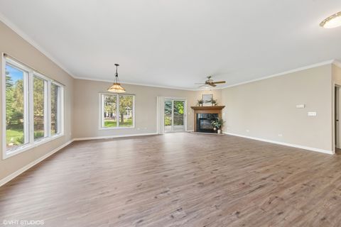 Tiny photo for 122 Santa Fe Lane, Willow Springs, IL 60480 (MLS # 12468403)