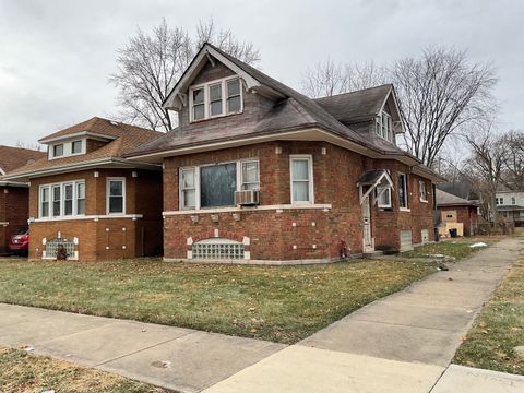Photo of 11700 S Parnell Avenue, Chicago, IL 60628 (MLS # 12535443)