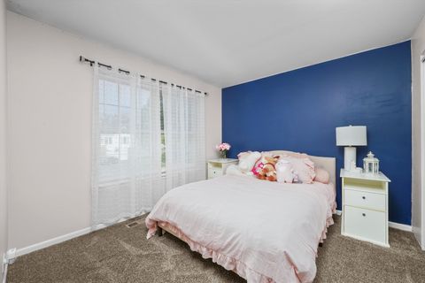 Tiny photo for 2021 Aspen Drive, Woodstock, IL 60098 (MLS # 12502109)