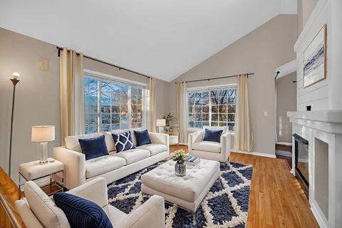 Tiny photo for 2357 Twilight Drive, Aurora, IL 60503 (MLS # 12528449)