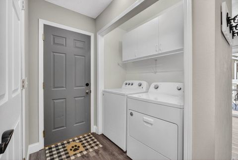 Tiny photo for 704 S 8th Street, Eldridge, IA 52748 (MLS # 12607872)