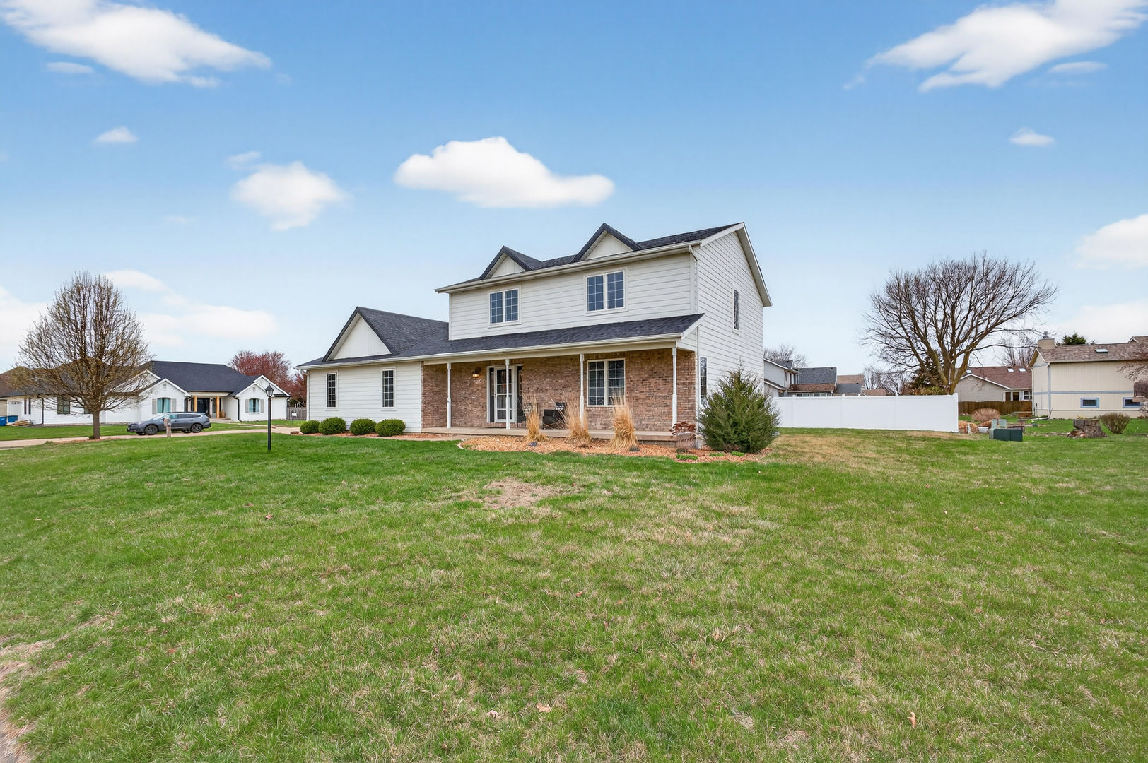704 S 8th Street