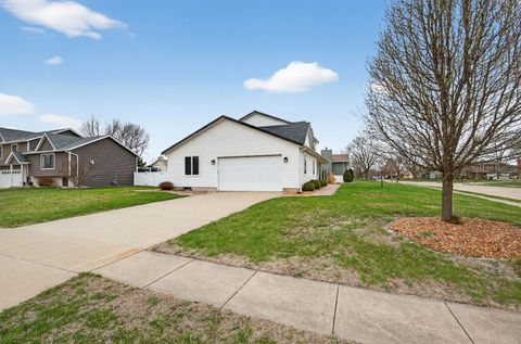 Tiny photo for 704 S 8th Street, Eldridge, IA 52748 (MLS # 12607872)