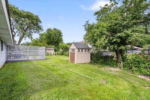 Tiny photo for 231 Webster Lane, Schaumburg, IL 60193 (MLS # 12704851)
