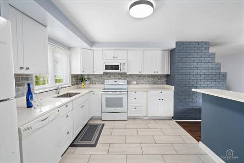 Tiny photo for 231 Webster Lane, Schaumburg, IL 60193 (MLS # 12704851)