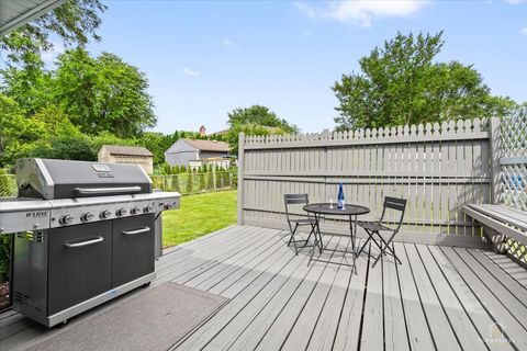 Tiny photo for 231 Webster Lane, Schaumburg, IL 60193 (MLS # 12704851)