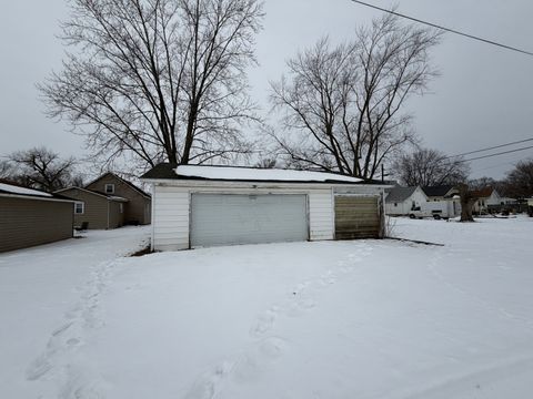 Tiny photo for 510 N 3rd Street, Hoopeston, IL 60942 (MLS # 12560968)