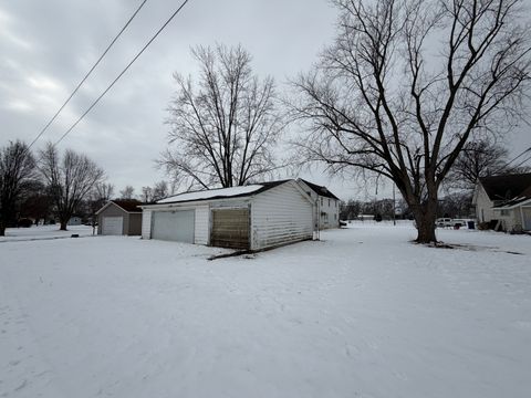 Tiny photo for 510 N 3rd Street, Hoopeston, IL 60942 (MLS # 12560968)