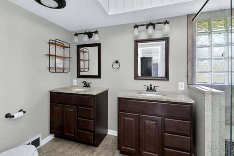 Tiny photo for 686 Golf Club Lane, Frankfort, IL 60423 (MLS # 12589292)