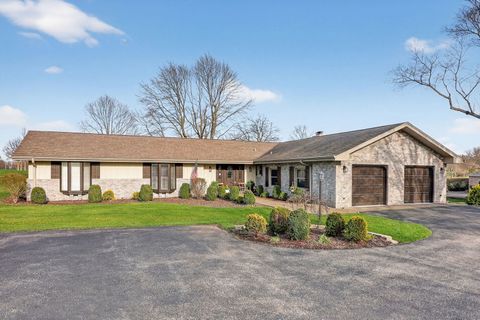 Photo of 686 Golf Club Lane, Frankfort, IL 60423 (MLS # 12589292)