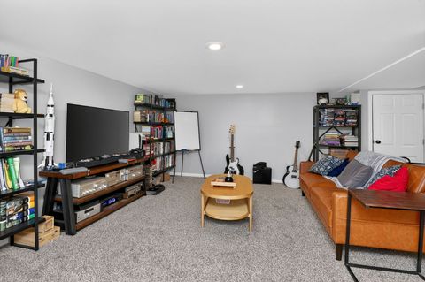 Tiny photo for 686 Golf Club Lane, Frankfort, IL 60423 (MLS # 12589292)