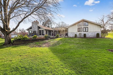 Tiny photo for 686 Golf Club Lane, Frankfort, IL 60423 (MLS # 12589292)