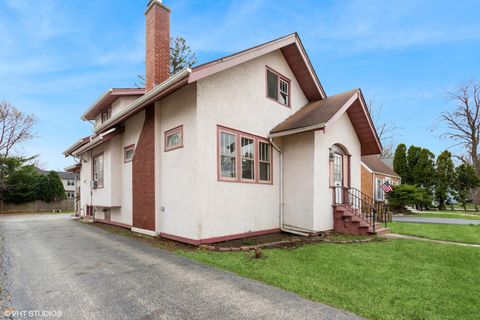 Photo of 246 E North Avenue, Elmhurst, IL 60126 (MLS # 12456120)