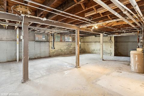 Tiny photo for 246 E North Avenue, Elmhurst, IL 60126 (MLS # 12456120)