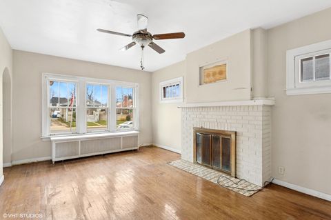 Tiny photo for 246 E North Avenue, Elmhurst, IL 60126 (MLS # 12456120)
