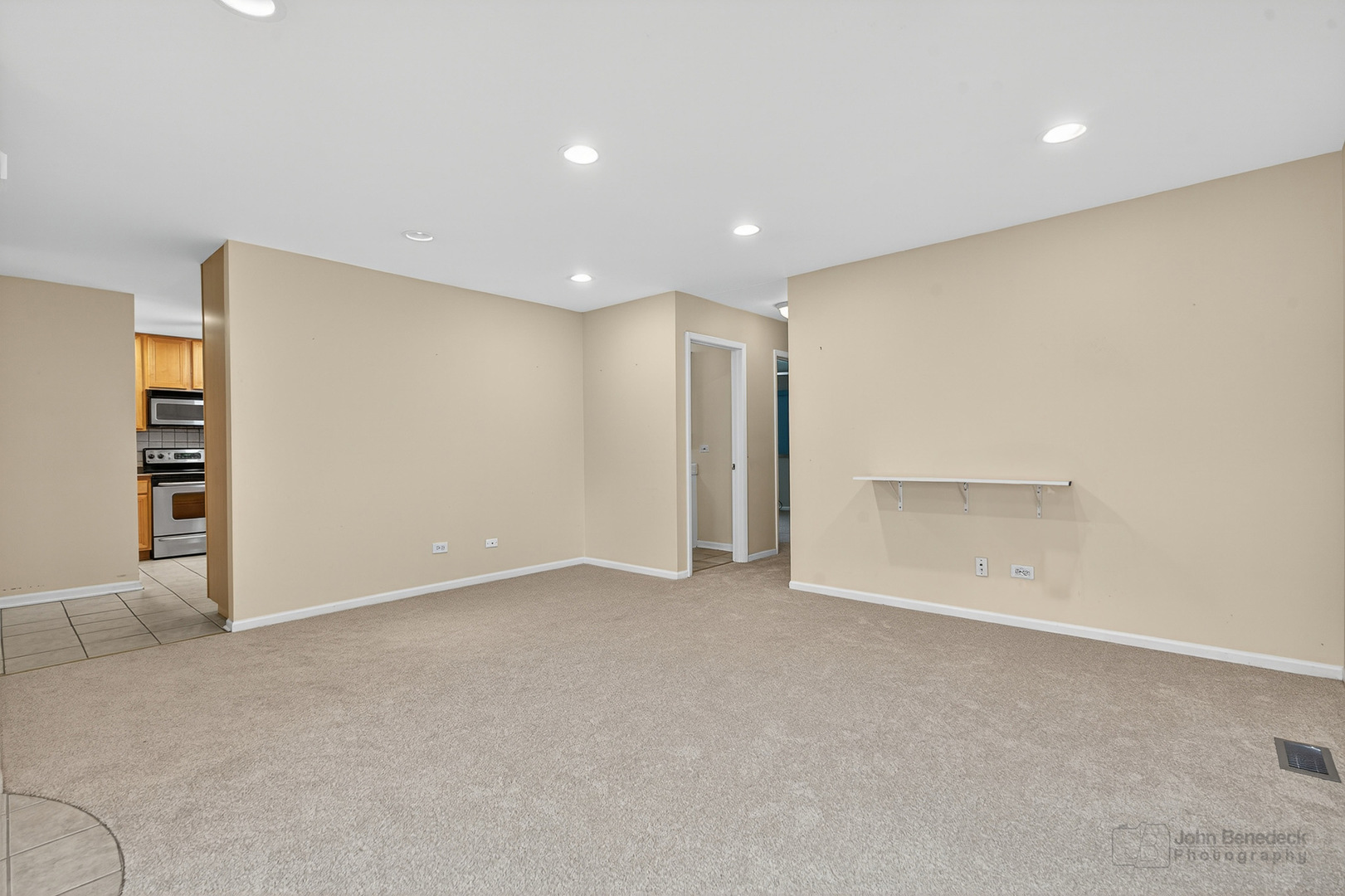 1S282 Holyoke Lane