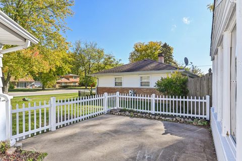 Tiny photo for 275 Blackhawk Drive, Park Forest, IL 60466 (MLS # 12505085)