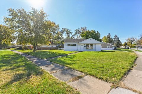 Photo of 275 Blackhawk Drive, Park Forest, IL 60466 (MLS # 12505085) Photo of 275 Blackhawk Drive, Park Forest, IL 60466 (MLS # 12505085)