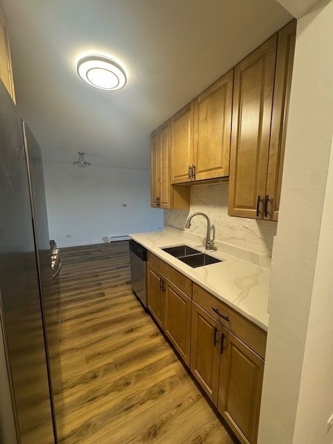 Tiny photo for 1198 Royal Glen Drive #204E, Glen Ellyn, IL 60137 (MLS # 12536012)