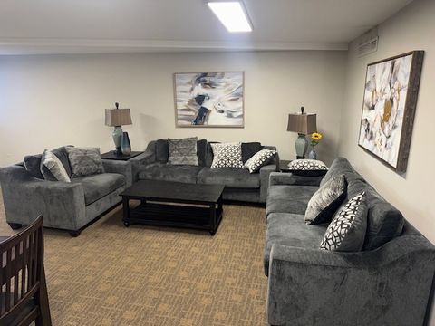 Tiny photo for 1198 Royal Glen Drive #204E, Glen Ellyn, IL 60137 (MLS # 12536012)