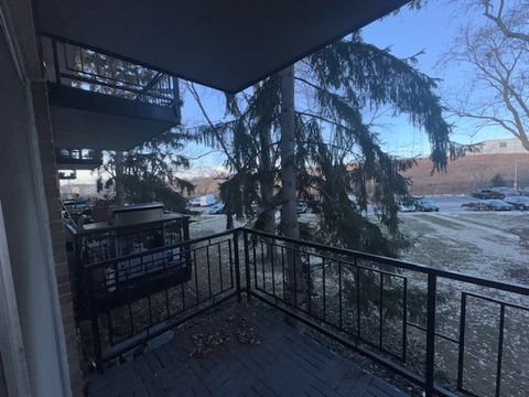 Tiny photo for 1198 Royal Glen Drive #204E, Glen Ellyn, IL 60137 (MLS # 12536012)