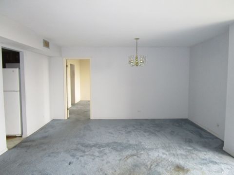 Tiny photo for 465 W Dominion Drive #1003, Wood Dale, IL 60191 (MLS # 12360533)