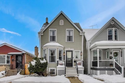 Photo of 4633 W Grace Street, Chicago, IL 60641 (MLS # 12531084)
