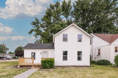 Photo of 209 S Jackson Street, Gardner, IL 60424 (MLS # 12663730)