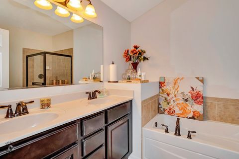 Tiny photo for 268 Bennett Drive, Carol Stream, IL 60188 (MLS # 12507115)