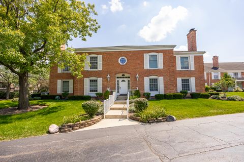 128 Carriage Way Drive 116B Burr Ridge IL 60527