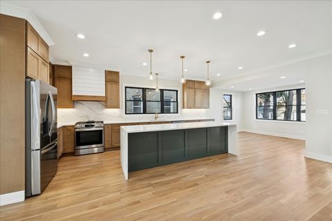 Tiny photo for 4844 W Warwick Avenue, Chicago, IL 60641 (MLS # 12512692)