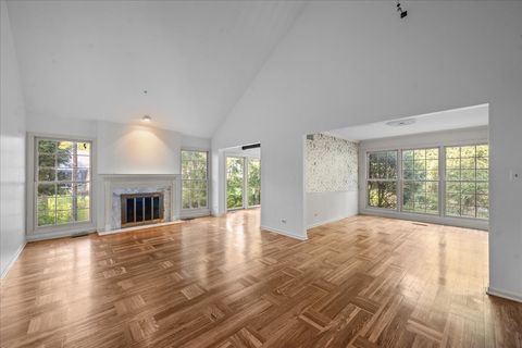 Tiny photo for 8 Warrington Drive, Lake Bluff, IL 60044 (MLS # 12498505)