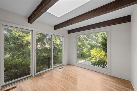 Tiny photo for 8 Warrington Drive, Lake Bluff, IL 60044 (MLS # 12498505)