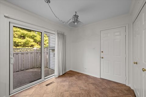 Tiny photo for 8 Warrington Drive, Lake Bluff, IL 60044 (MLS # 12498505)