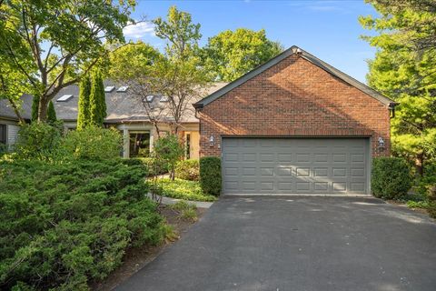 Tiny photo for 8 Warrington Drive, Lake Bluff, IL 60044 (MLS # 12498505)