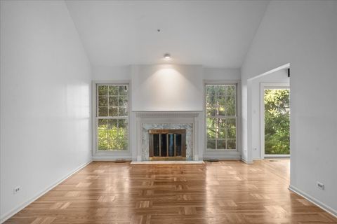 Tiny photo for 8 Warrington Drive, Lake Bluff, IL 60044 (MLS # 12498505)