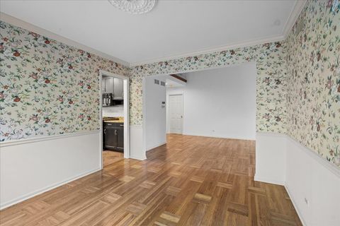 Tiny photo for 8 Warrington Drive, Lake Bluff, IL 60044 (MLS # 12498505)