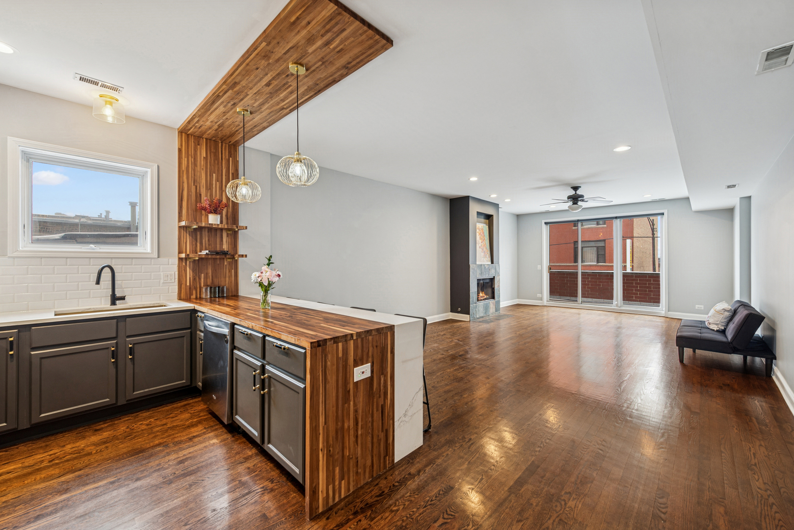 1610 W Grand Avenue 2C