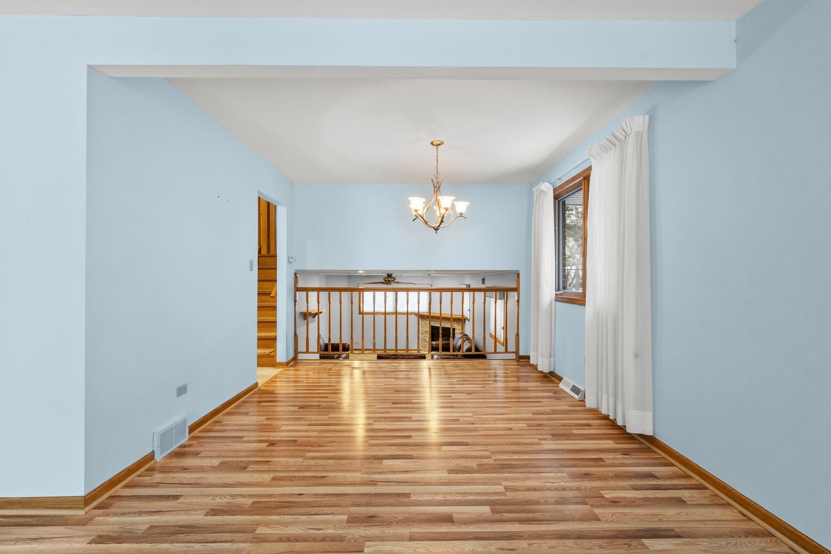 8545 Candlelight Drive