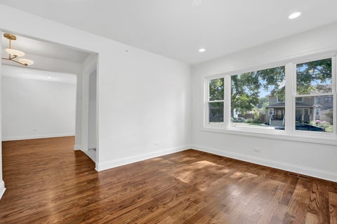 Tiny photo for 837 S Humphrey Avenue, Oak Park, IL 60304 (MLS # 12712922)